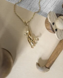 Aben i 18 karat forgyldt sølv uden kæde