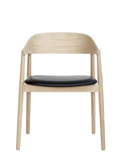 AC2 armchair Oak white pigm. lacquer leather seat