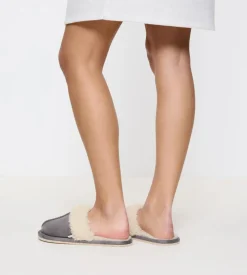 Accessories Slipper 03