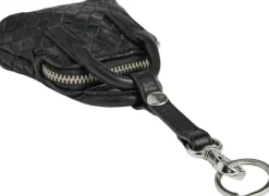 Amayambg Charm, Weave