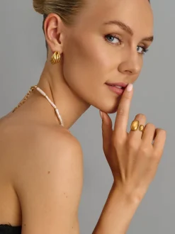 Chunky Cuff Ring in Gold