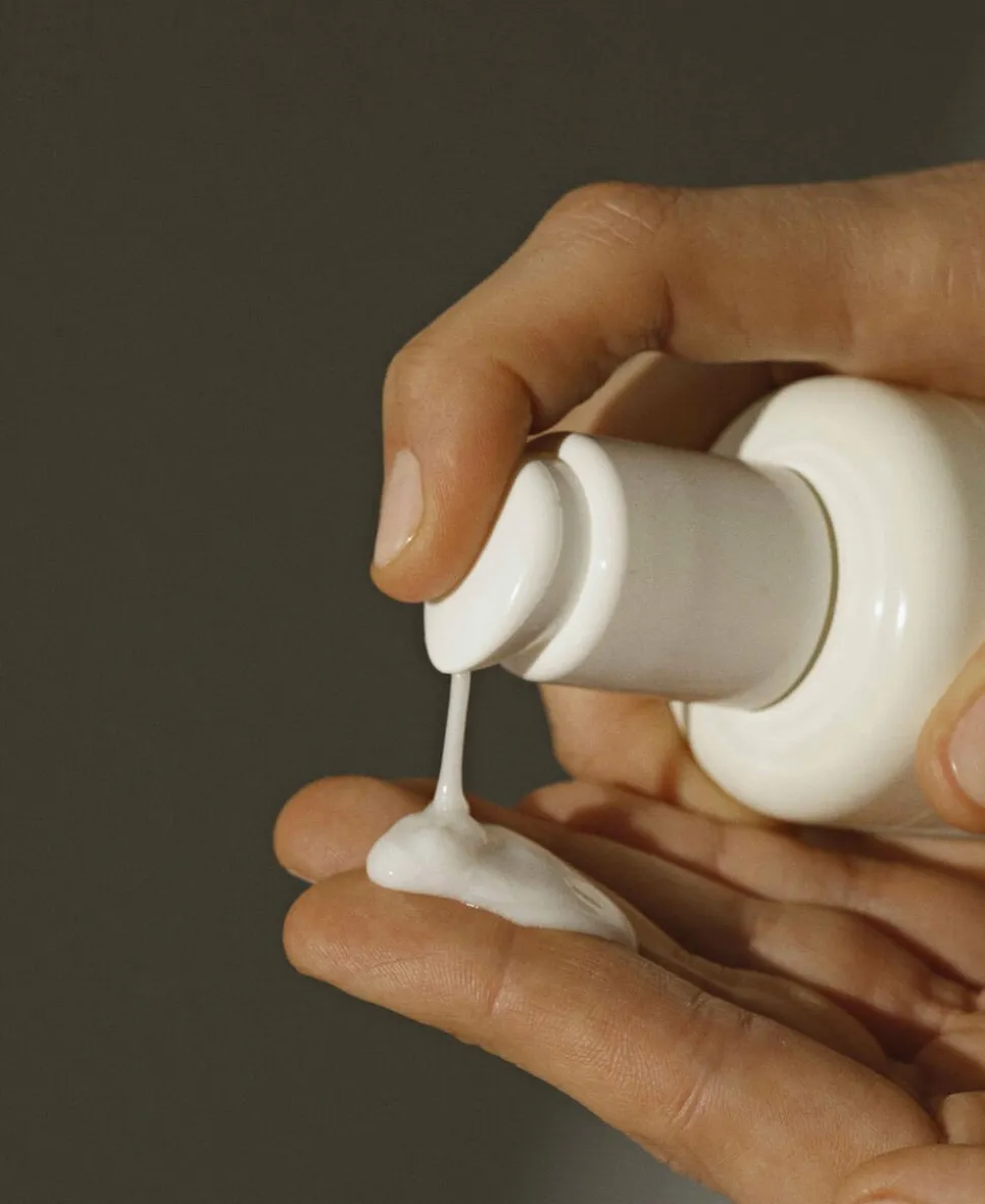 Cleanser - purifying milky face wash