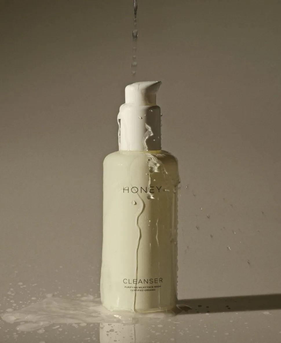 Cleanser - purifying milky face wash