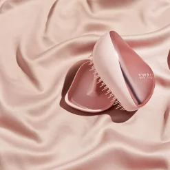 COMPACT STYLER POWDER PUFF