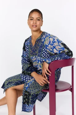 Curvy WA-NEA 3 Kjole Blå