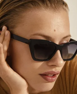 DAKOTA kantet cat-eye solbriller sort