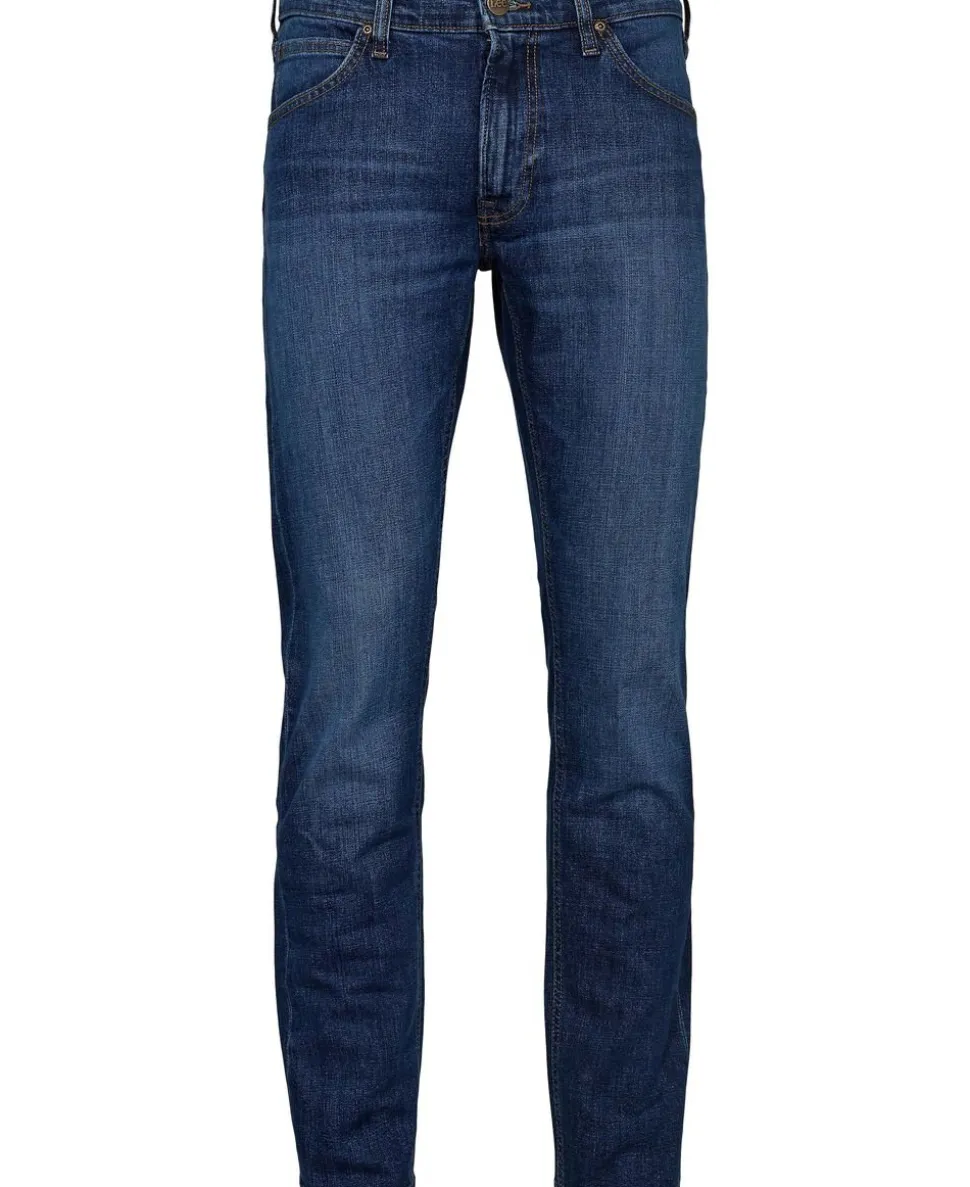 DAREN_ZIP_FLY ON_THE_ROAD