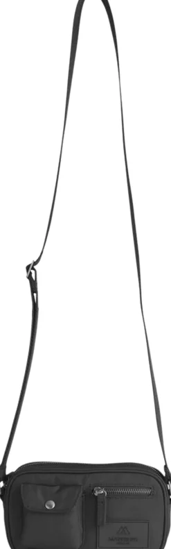 DarlaMBG S Cross. , Monochrome