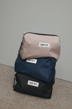 Day Gweneth RE-S Washbag S
