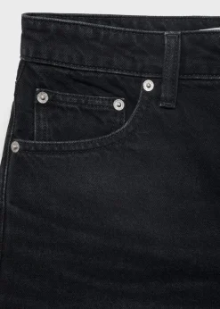 Denim shorts with frayed hem