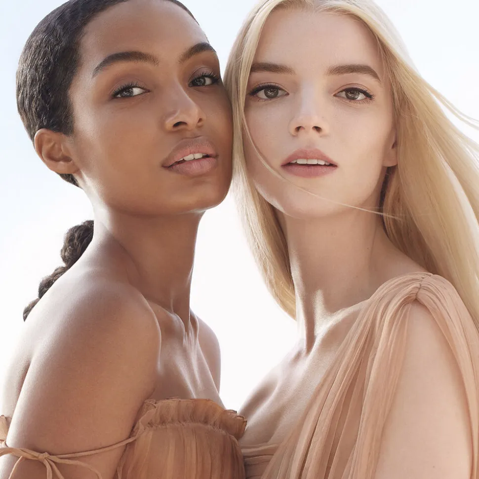 Dior Forever Skin Glow 24h Hydrating Radiant Foundation