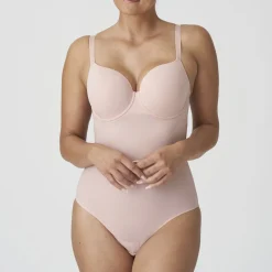 Figuras udglattende bodystocking