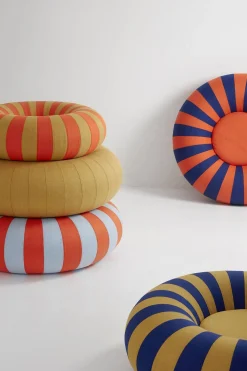 FLOAT, SMALL, OCHRE/RED