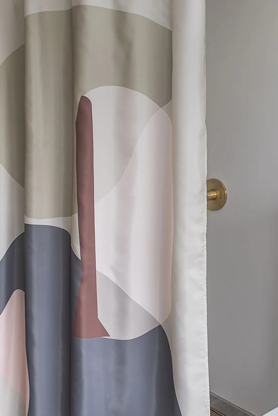 GALLERY shower curtain