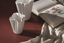 Hammershøi Unfold Vase H16. 5 cm hvid