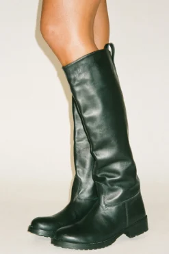 Leather riding boot