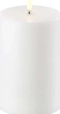 LED Pillar Candle - Nordic White - 10,1 x 15 cm