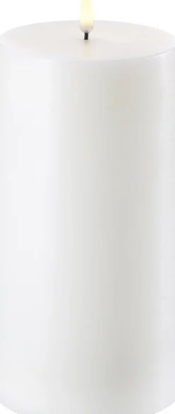 LED Pillar Candle - Nordic White - 10,1 x 20 cm