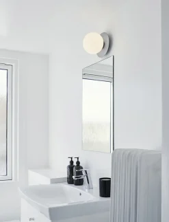 Liila 1 Medium IP44, light silver / opal