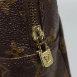 Louis Vuitton Trousse Toilette