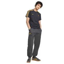 Manchester United 25/26 Icon T-shirt