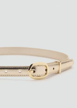 Metallic belt with oval buckle