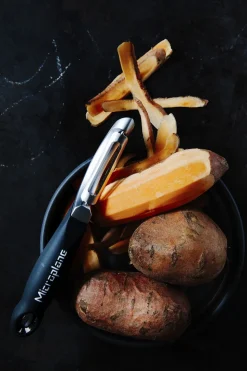 Microplane Professional Peeler