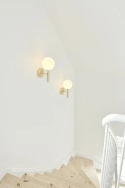 Miira Wall, brass / opal