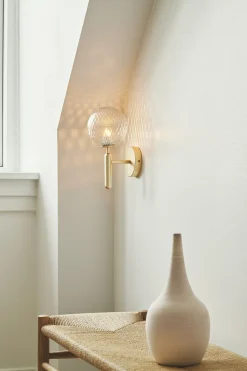 Miira Wall, brass / optic clear