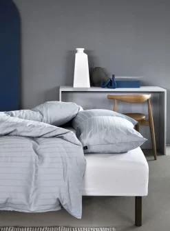 Milano sengesæt dæmpet blå