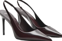 Patent leather heel shoes