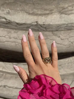 Pink Wave, Medium Almond