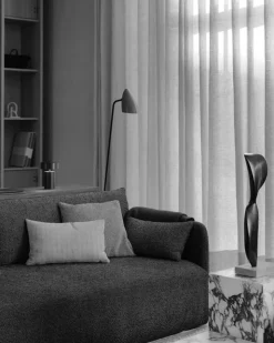 Plinth Cubic, Calacatta Viola