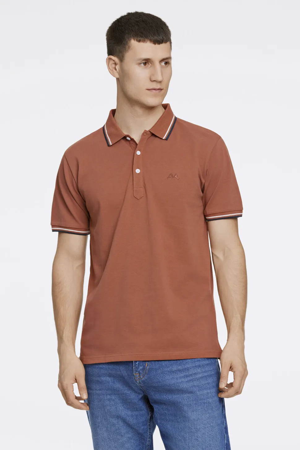 Polo shirt w. contrast piping