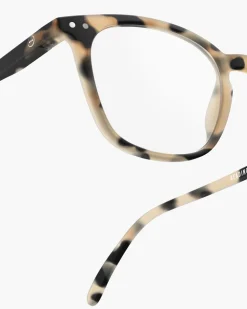 READING #E Light Tortoise