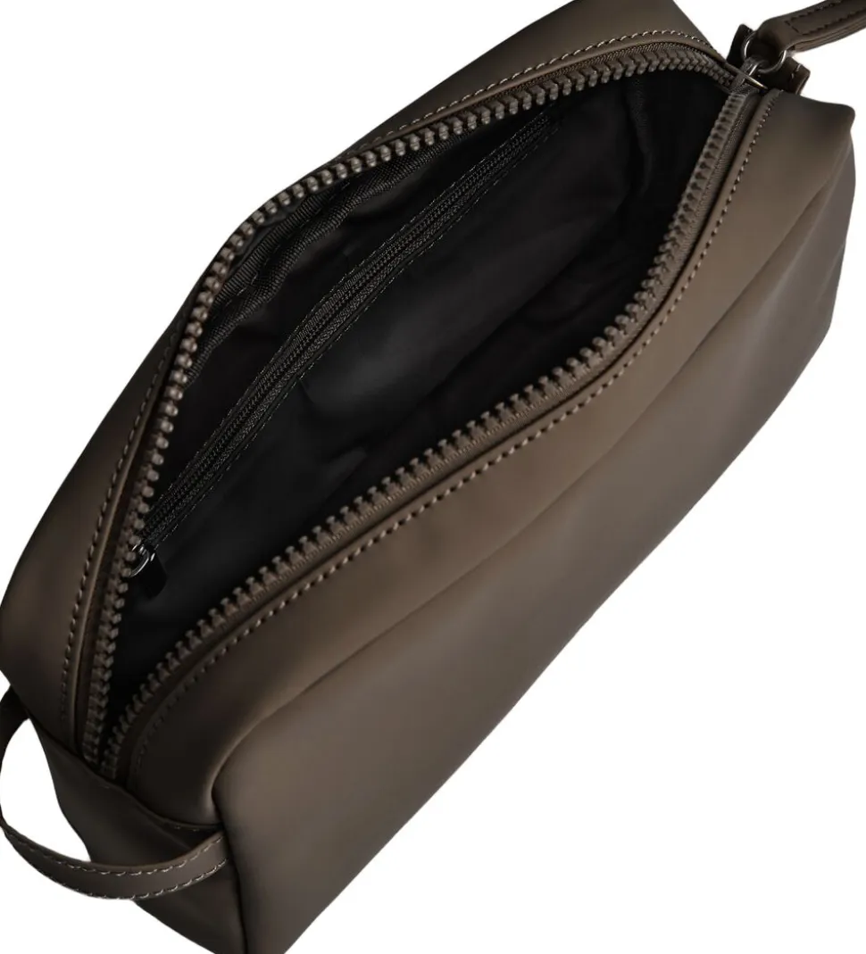 Refreshmbg Make-Up P. , Rubber