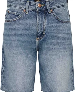 RIDER_LOOSE_SHORT DOWN_THE_RIVER