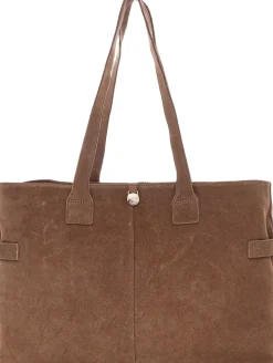 Rozzano shopper Naomi