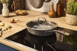 Salina Ceramic Sautepande Med låg, 28 cm, Aluminium, Titaniu