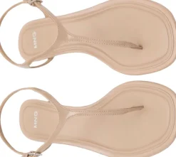 SANDALS .-- CAMILA