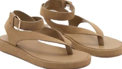 SANDALS .-- SUE