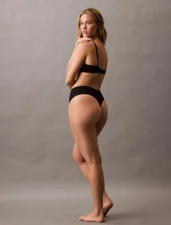 SCULPTED FIRM MESH THONG