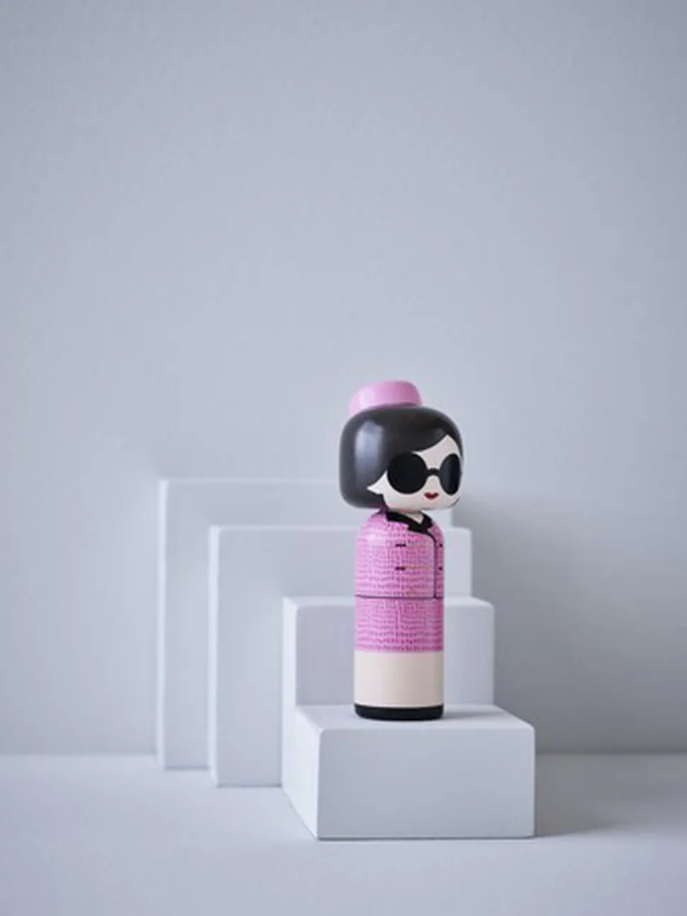 Sketch. inc - Kokeshi | Jackie, H15,5 cm 1:1
