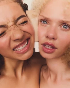 SKIN TINT MOISTURISER SPF15