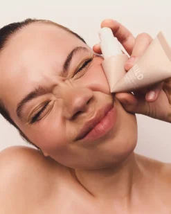 SKIN TINT MOISTURISER SPF15