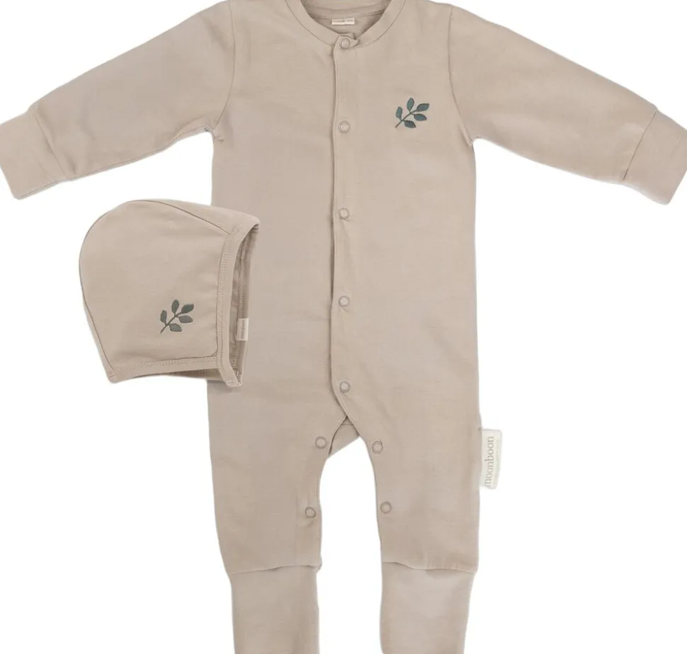 Sleep suit & bonnet giftbox