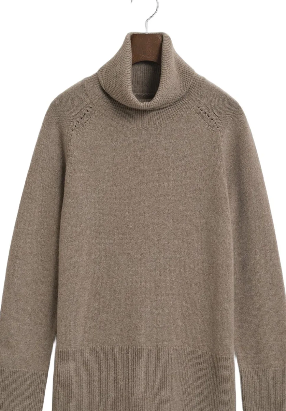 SOFT WOOL TURTLENECK