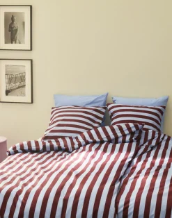 Été Duvet Cover Bordeaux