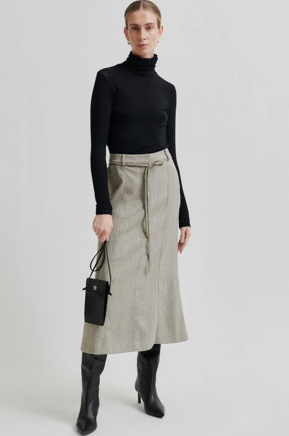 Verla Leather Phone Bag