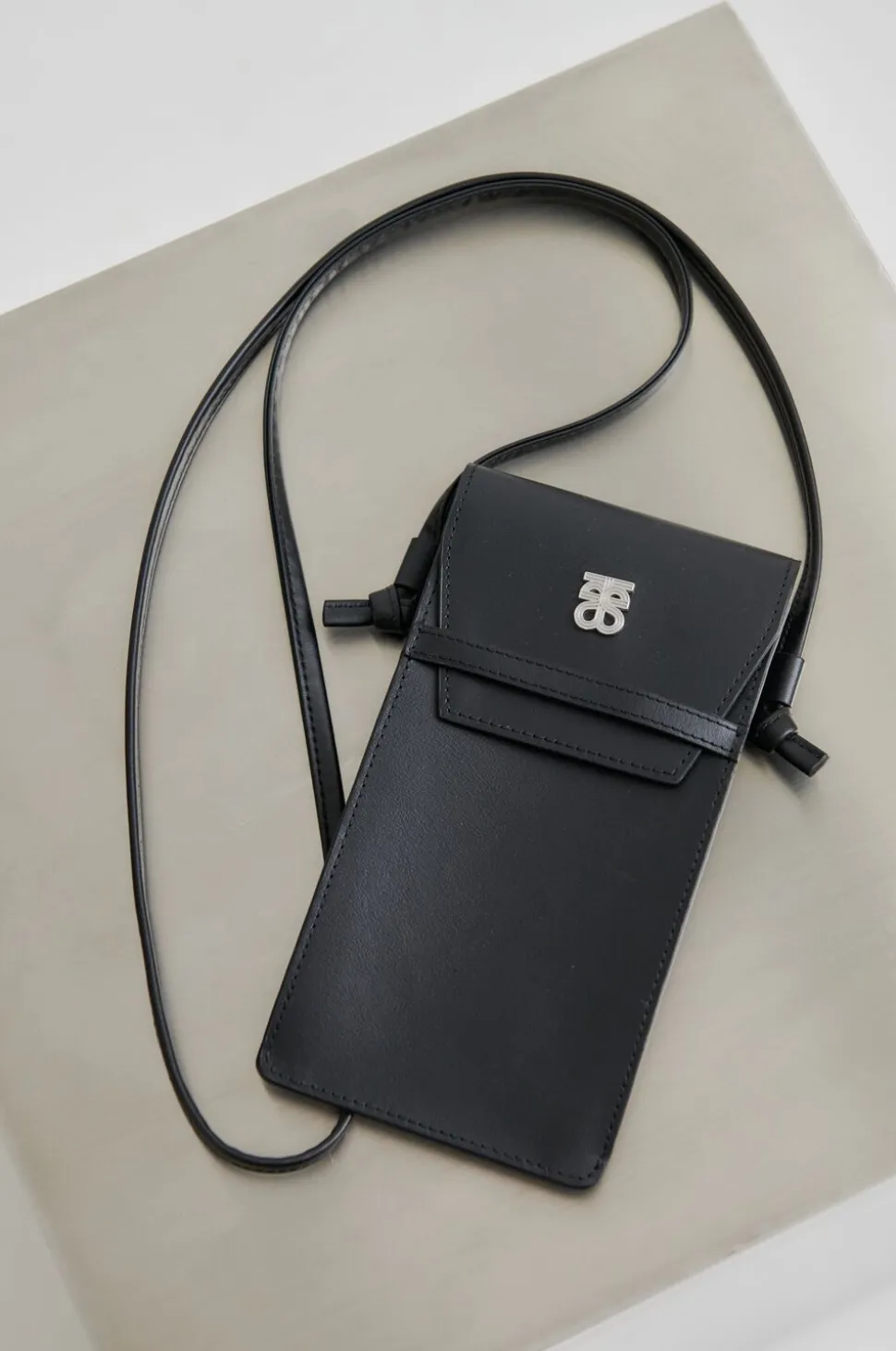 Verla Leather Phone Bag